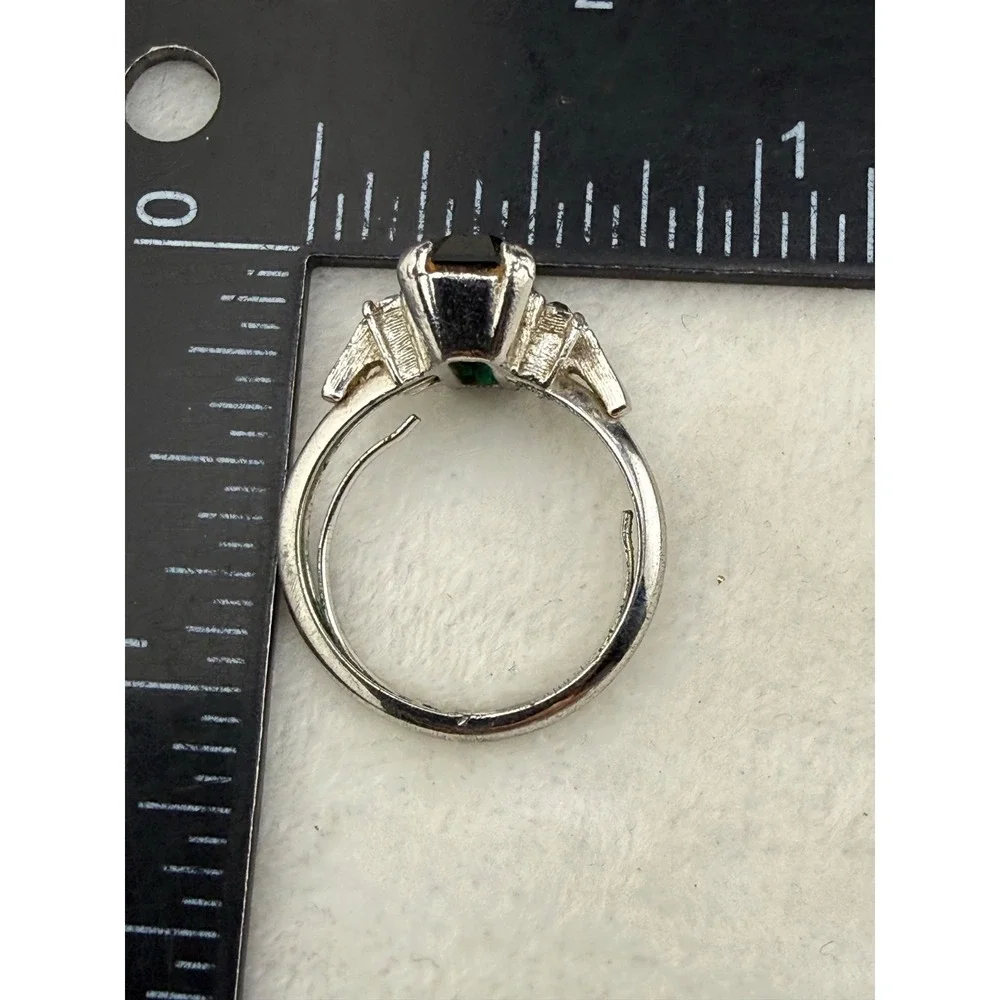 Vintage Avon Cocktail Ring Silver Tone Green READ Adjustable Size 6.5